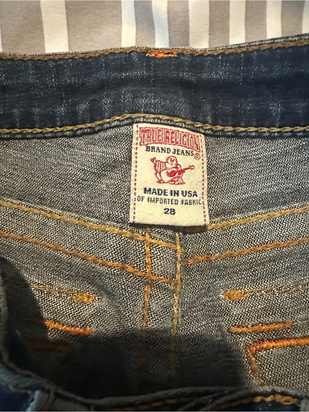 True Religion Women's Dark Blue Denim Low-Rise Shorts - Picture 2 of 3